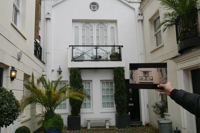 Private Kingsman Tour by Black Taxi in London - Hotel Pickup, Private Vehicle, and Time Saved