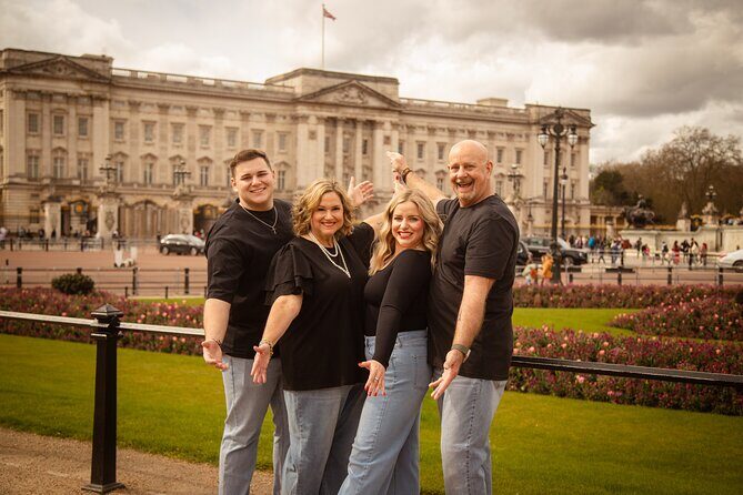 Private landmarks photoshoot for families and couples - Key things that make this photoshoot work