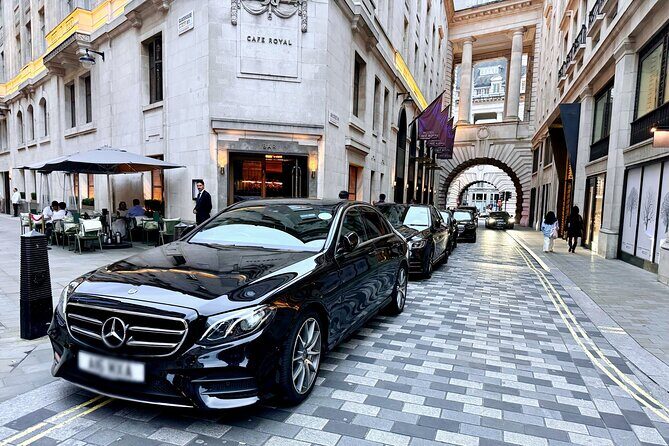 Private limo transfers Gatwick Airport to/from any London hotel - Best fit: who this transfer suits best