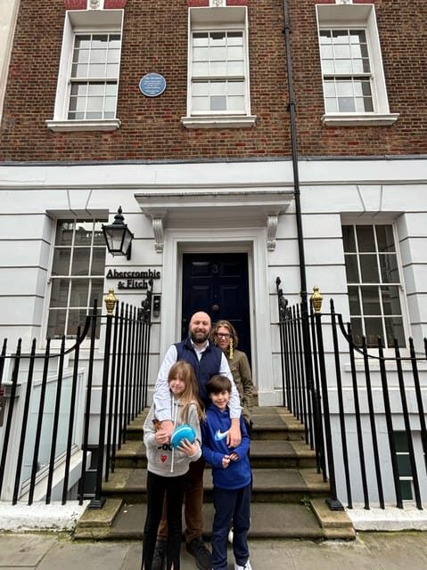 Private London Beatles Taxi Tour with Local Guide - What to bring, and how to make the most of the 3-hour window
