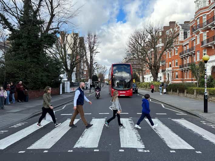 Private London Beatles Taxi Tour with Local Guide - Marylebone and Mayfair stops: the Beatles side streets