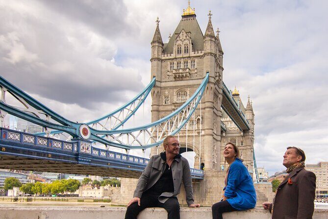 Private London Day Tour with a Local: Custom Highlights & Gems - South Bank: Riverside Views, Performing Energy, and Local Culture