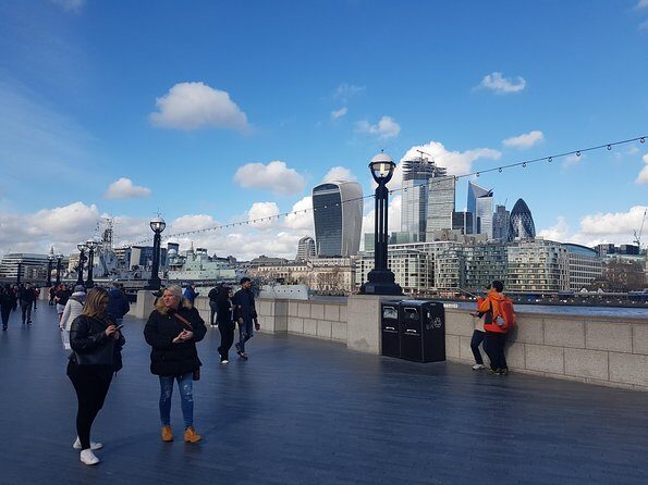 Private London Panoramic Tour by Car with Pick Up From Your Hotel - Shakespeare’s Globe and Tower Bridge: Quick Looks, Optional Walk