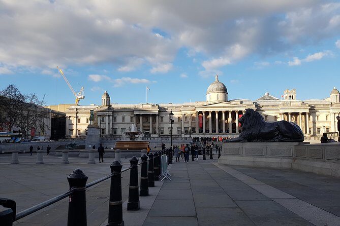 Private London Tour by Night including Pick up from Hotel - St Paul’s and the Natural History Museum stop: when “outside views” still feel worth it