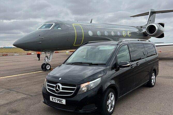 Private Luxury airport transfer - Pickup times that fit your flight and your schedule