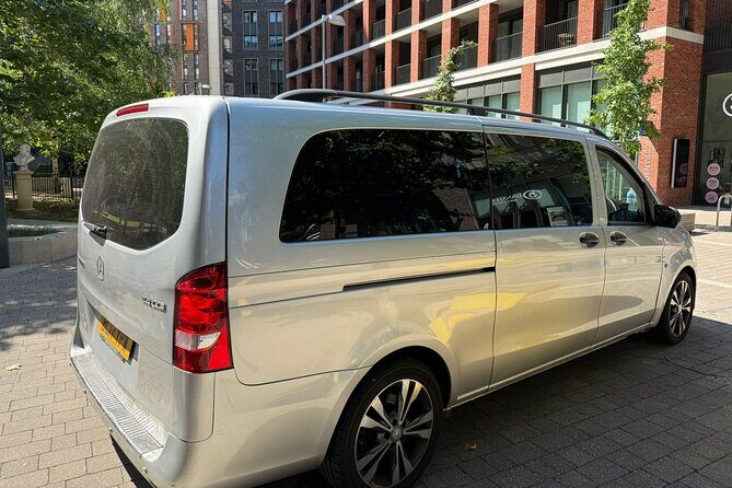 Private Mercedes Vito Transfer Heathrow Airport Central London - The Mercedes Vito ride: calm driving, Wi‑Fi, and room for luggage