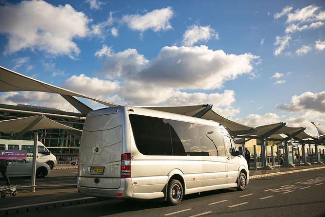 Private Minibus Arrival Transfer: Gatwick to Central London Airport - Gatwick pick-up: how you’ll actually find the minibus