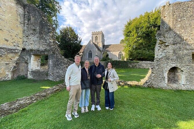 Private One Day Luxury Tour of The Cotswolds - Stop 1: Bourton-on-the-Water and the River Windrush