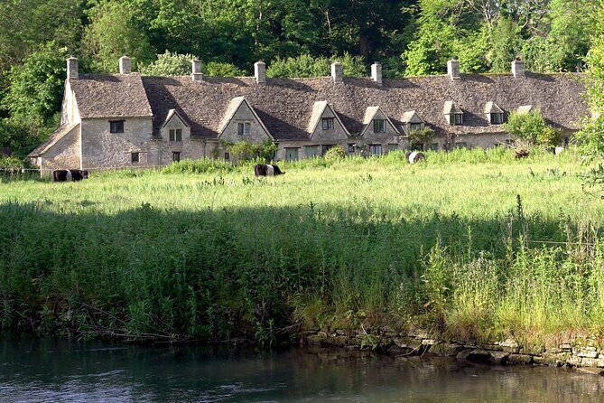 Private One Day Luxury Tour of The Cotswolds - Stop 3: Yanworth and its 12th-century church