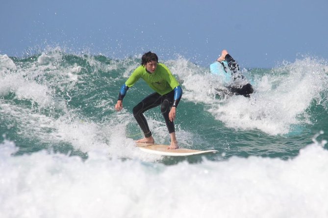 Private One on One Surf Lesson in Newquay, for Beginners / Novice Surfers - Comfort after surfing: wetsuits, showers, and what to bring