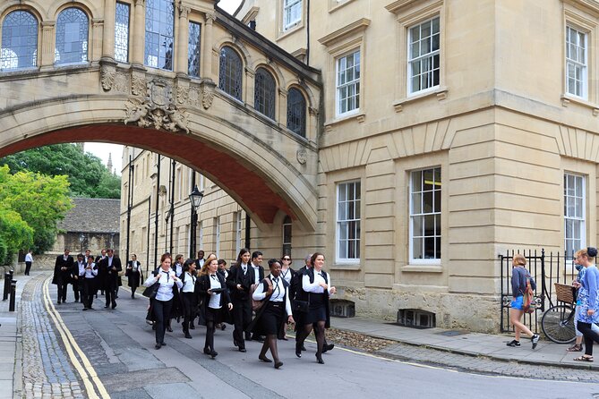 Private | Oxford University Walking Tour by Alumni™ & New College - All Souls, St Mary the Virgin, and Oriel: Prestige, Tension, and Debate