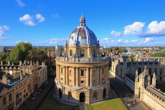 Private Oxford Walking Tour With University Alumni Guide - Meeting on Broad Street and getting the timing right