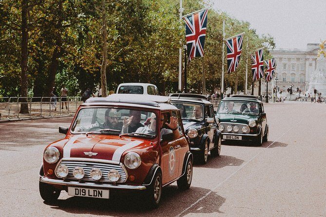Private Panoramic Tour of London in a Classic Car - Covent Garden, Seven Dials, and Bow Street Runners