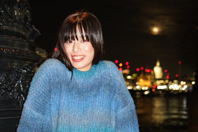 Private Photoshoot in London - The 1-hour session: walking, posing, and real guidance