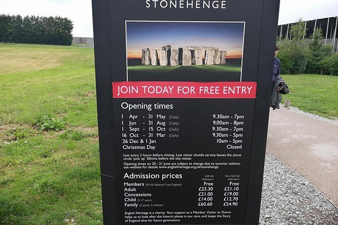 Private Round Trip from London to Stonehenge & Salisbury & Bath - Self-Guided Touring: freedom with a couple of smart prep steps