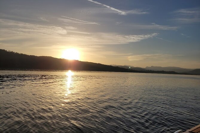 Private Sail and Dine Experience on Lake Windermere - The anchoring moment in a secluded Windermere Bay
