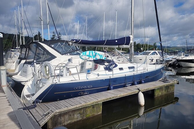 Private Sail and Dine Experience on Lake Windermere - The yacht: what a 10-metre Beneteau Ocenis Clipper means for your comfort