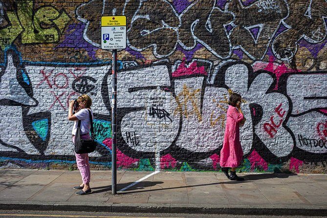 Private Shoreditch Street Photography Workshop - Composition and focusing tips for street subjects that won’t pose