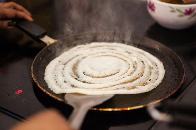 Private South Indian Home Cooking Class in London with a Local - Key things that make this class work so well
