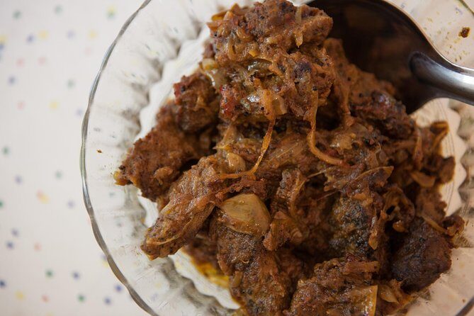 Private South Indian Home Cooking Class in London with a Local - After class: dining at the kitchen table or on the patio