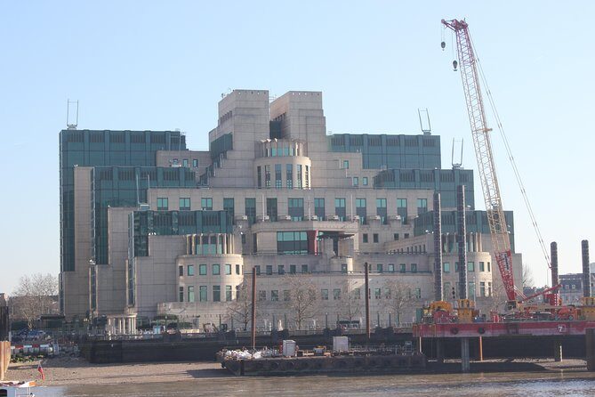 Private Spy Walking Tour of London - Why a spy-themed walk works so well in London