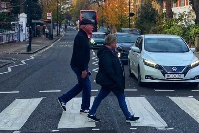 Private The Beatles Taxi Tour in London - Stop 1: Abbey Road Crossing for the Album-Cover Photo
