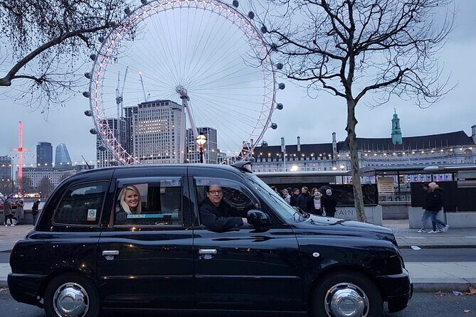 Private Tour: Downton Abbey London Locations by Taxi - Stop 1: St. James’s Park and the Downton Story Lens