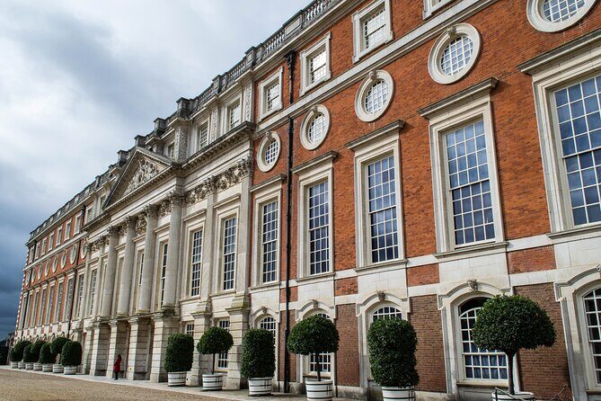 Private Tour of Hampton Court Palace with Award-Winning Architectural Historian - Should You Book This Hampton Court Private Tour?