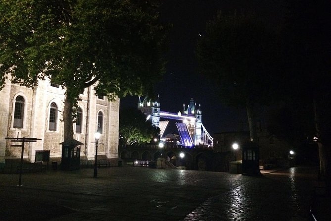 Private Tour of Haunted London in a Black Cab - Key Things You’ll Notice on This Ghost Cab Tour