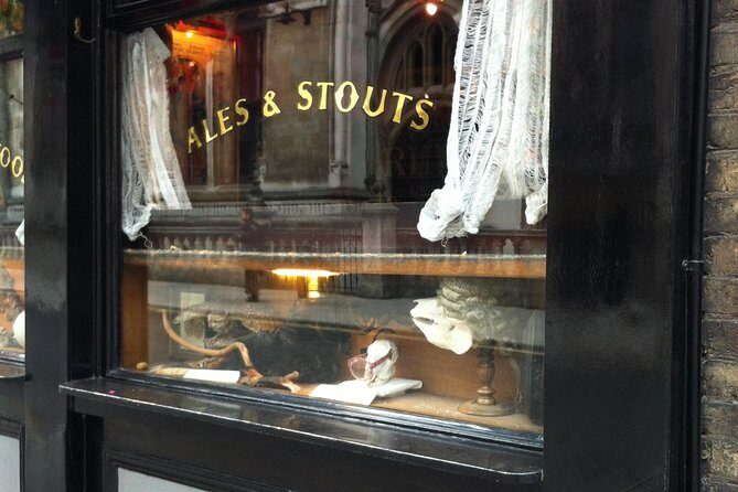 Private Tour of London's Historic Pubs - The walk via Fleet Street: Stop One is short, but it sets the mood