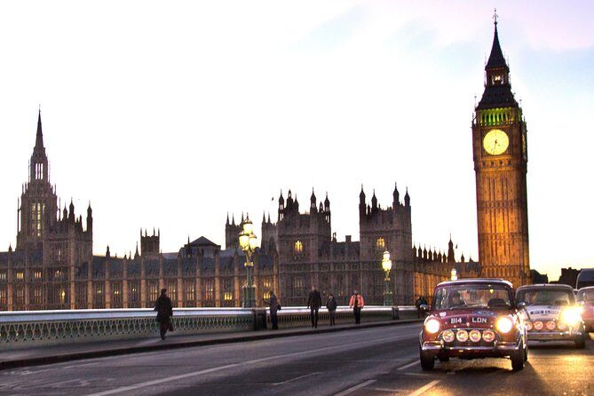 Private Tour of London's Landmarks in a Classic Car - London Landmarks, But Faster: The Mini Cooper Advantage