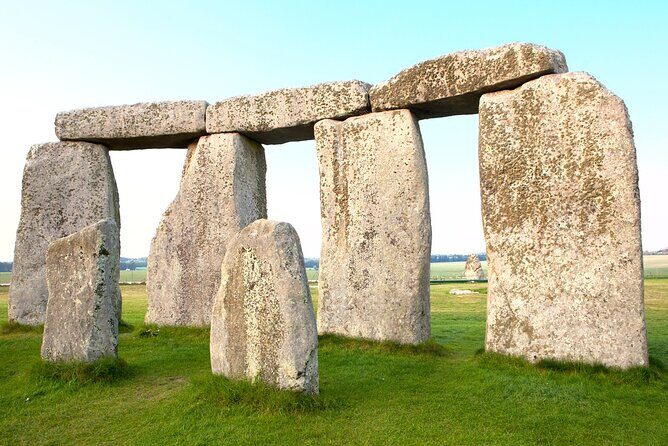 Private Tour of Stonehenge, Bath and Castle Combe. - Private transportation value: why up to 7 people can be cost-smart