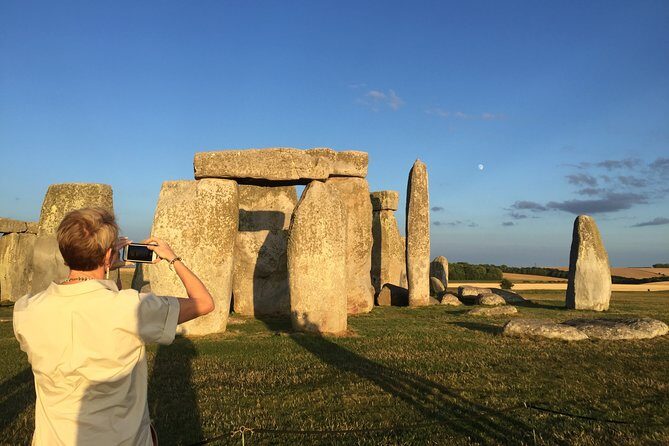 Private Tour to Bath and Stonehenge - Stonehenge at opening hours: what you’ll notice when crowds are gone