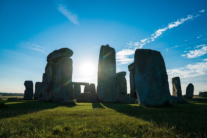 Private Tour to Stonehenge and Highclere Castle (Downton Abbey) - London pickup and the 9-hour pacing (what to expect)