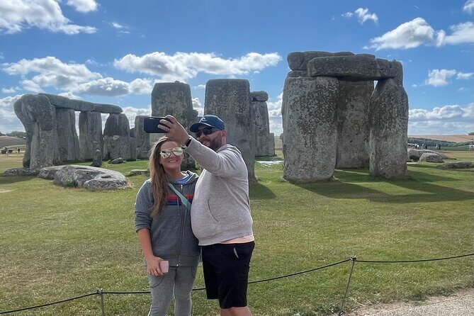 Private Tour to Stonehenge, Bath and The Cotswolds - London Pickup to Stonehenge: How the Logistics Actually Work