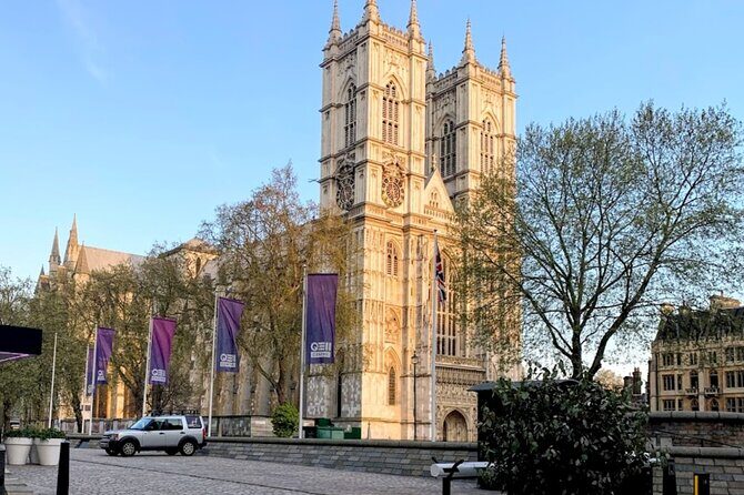 Private Tour: Westminster Abbey and Churchill War Rooms Tour - The private guide factor: what you’re really paying for