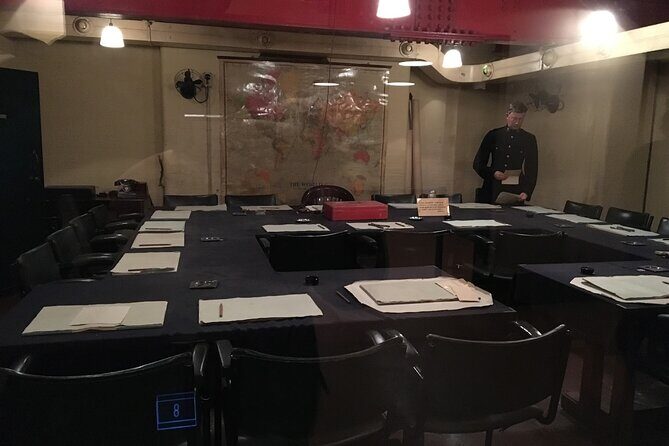 Private Tour: Westminster Abbey and Churchill War Rooms Tour - Big Ben, Downing Street, and Parliament views: the famous exterior stops
