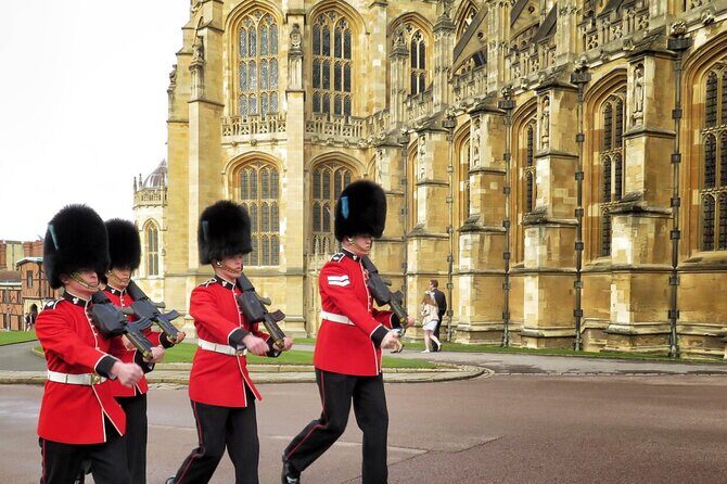 Private Tour: Windsor Castle Day Trip from London - Private chauffeur transfer: why it matters more than you think