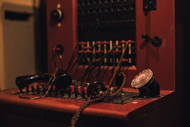 Private Tour, World War 2 London, including entry to Churchill War Rooms - Tracking the Battle of Britain Monument: where the story turns