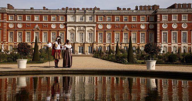 Private Vehicle To Hampton Court Palace From London With Admission Tickets - Who This Private Hampton Court Day Works Best For
