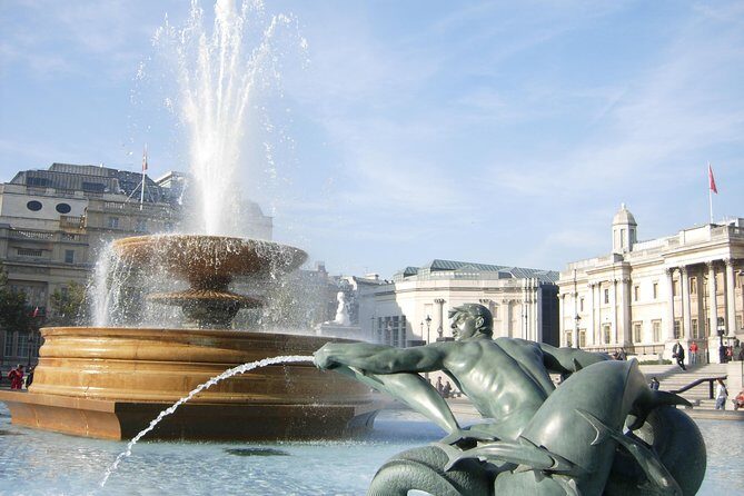 Private Walking Tour City of London - St. Paul’s Cathedral: The One Attraction Where Budget Matters
