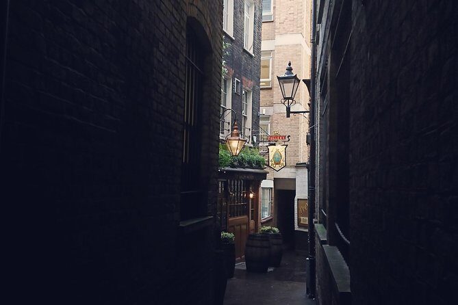 Private Walking Tour: Historic and Hidden Pubs of London - How your private London pub walk really works