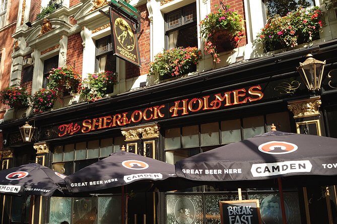 Private Walking Tour: Historic and Hidden Pubs of London - Stop 3: Ye Olde Cheshire Cheese, cellars from the 13th century and Polly the parrot
