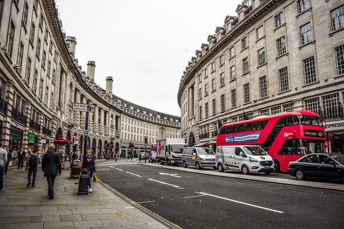 Private Walking tour London, Buckingham Palace to Big Ben and much more - Whitehall and Horse Guards Parade: the ceremony with a daily rhythm