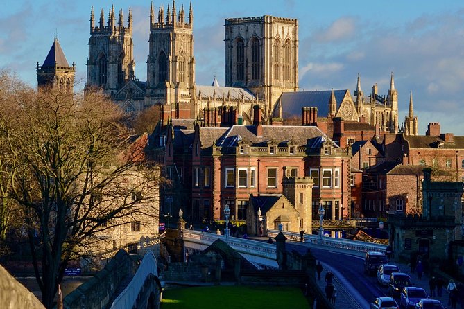 Private Walking Tour: York City Highlights and York Minster - What this tour is really good at (and where it’s not)