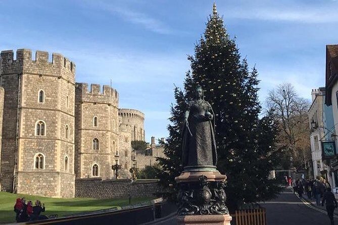 Private Windsor Castle, Stonehenge, The City of Bath Day Tour - Stonehenge: photo time, visitor centre, and the inner-circle reality