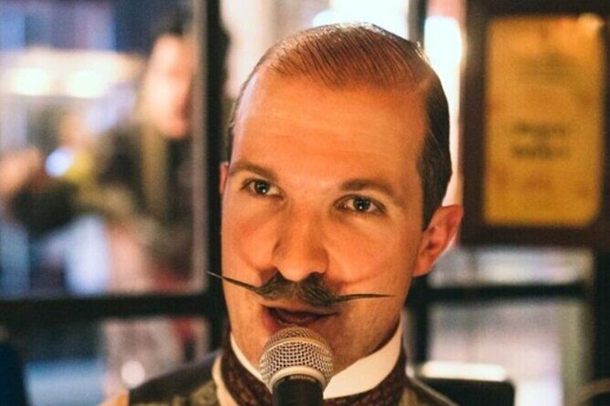 Pub Crawl and Sing along London Experience - The sing-along finale at Mr Fogg’s Tavern