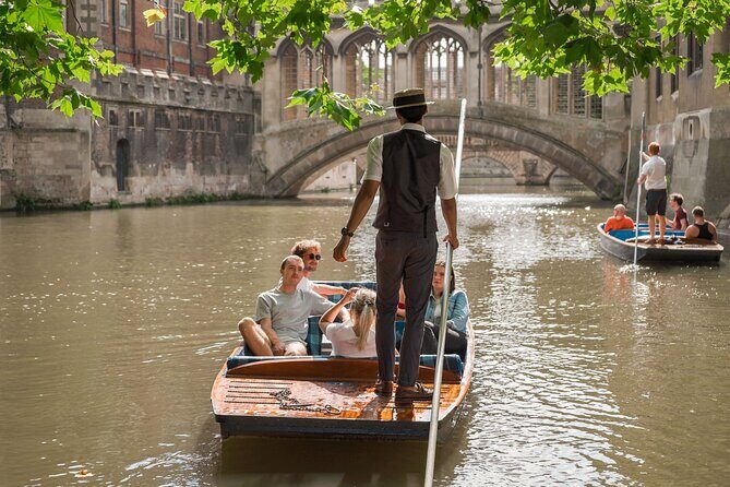 Punting Tour in Cambridge - Weather, river conditions, and what to wear so you stay happy