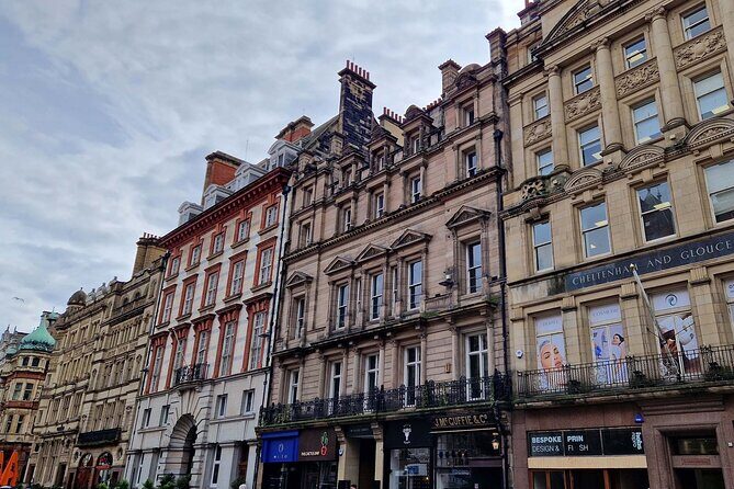 Qualified Guide: Liverpool Waterfront, City Centre & Beatles Tour - Water Street: views plus the origins of the skyscraper story