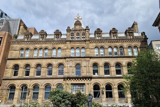 Qualified Guide: Liverpool Waterfront, City Centre & Beatles Tour - Mathew Street: where Beatles culture turns into walking reality